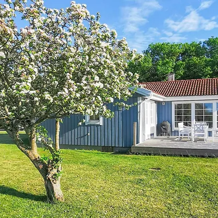 7 Person In Svendborg-by Traum *