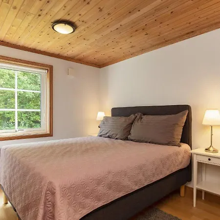 7 Person In Svendborg-by Traum