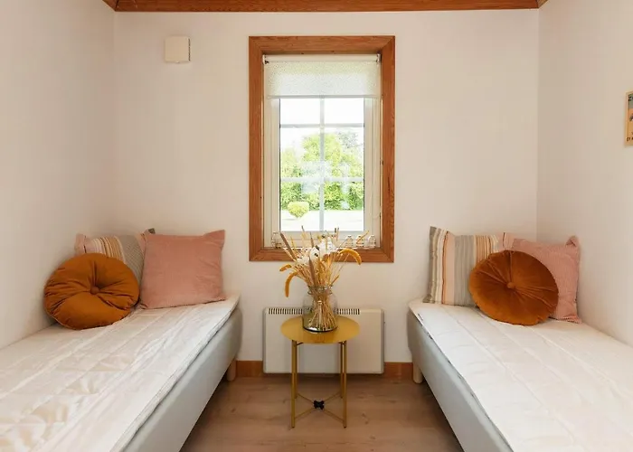 7 Person In Svendborg-by Traum *